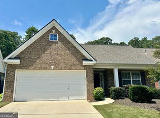 5565 Ashmoore Ct, Flowery Branch, GA 30542