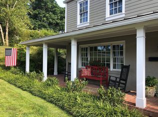 2 Druid Pl, Charleston, WV 25314