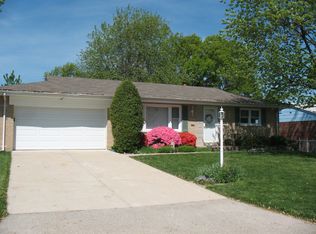 8421 Craighill Dr, Saint Louis, MO