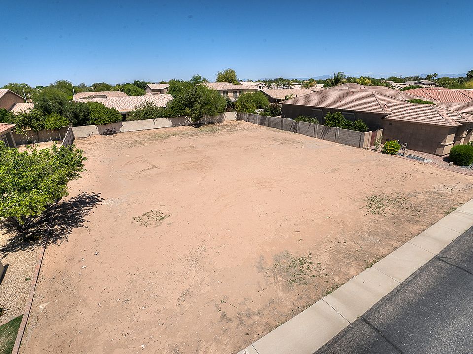 1st image of 2200 W Thompson Pl #36