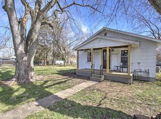 1504 N University Ave, Decatur, IL 62526