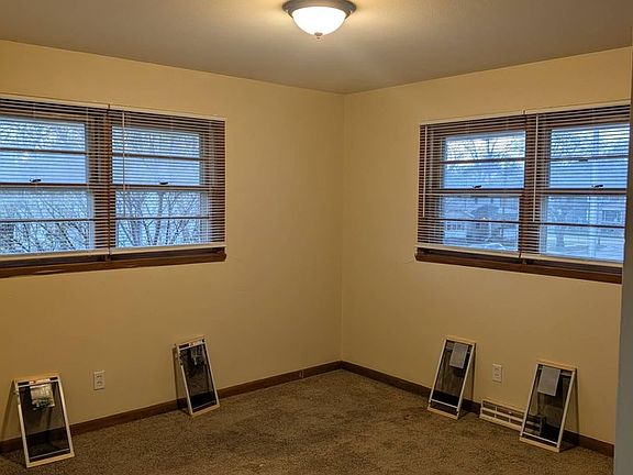 5th image of 607 N 2nd St APT 6