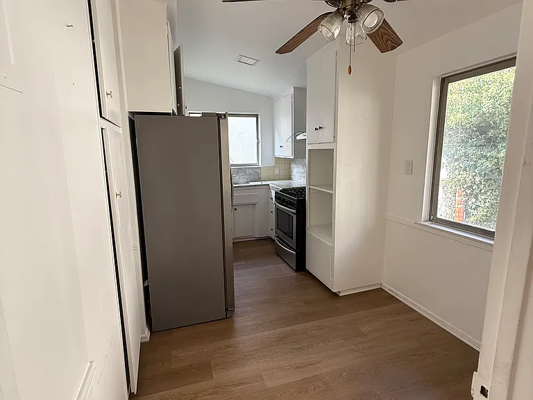 7231 Franklin Ave #2 — Photo 24