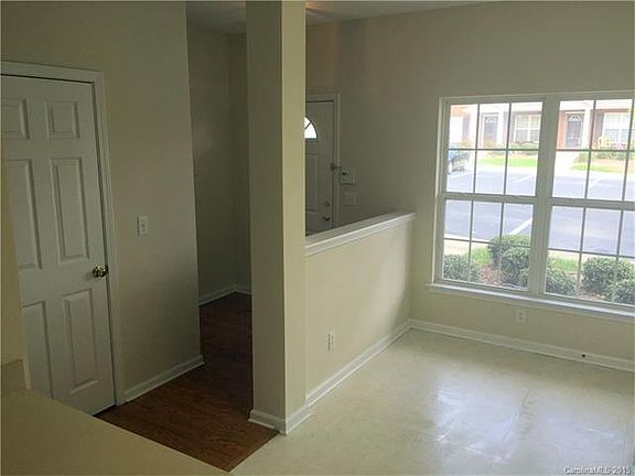 2nd image of 8060 Stoneham Ct #135
