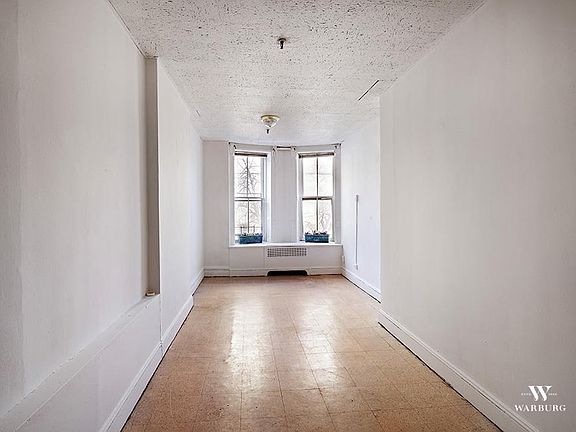 2nd image of 146 W 92nd St