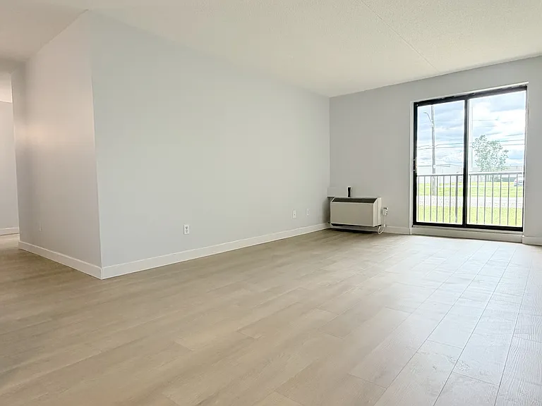 2940 Elsmere Ave #108 — Photo 6