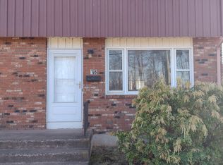 16 Wetherell St, Manchester, CT 06040