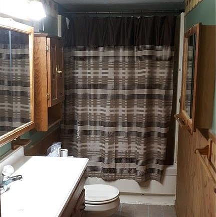 5th image of 338 Ottawa St
