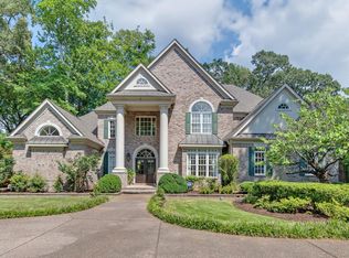 220 S Perkins Rd, Memphis, TN 38117