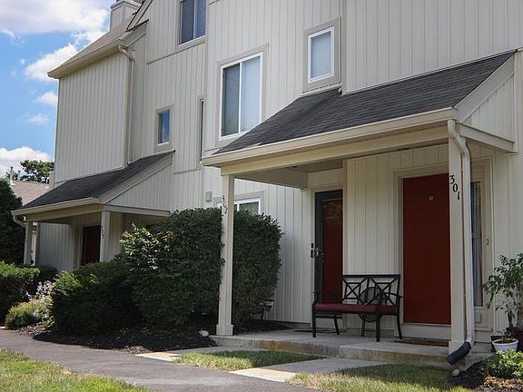 5th image of 302 Woodlake Dr