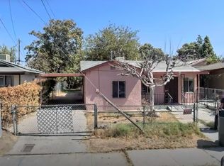 2203 Gage St, Bakersfield, CA 93305