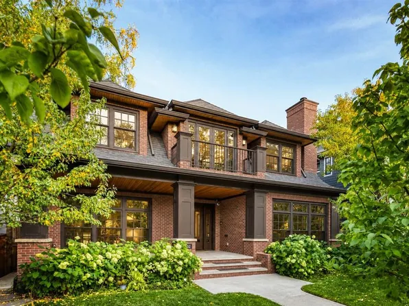 3032 E 2nd St SW, Calgary, AB T2S 1T3