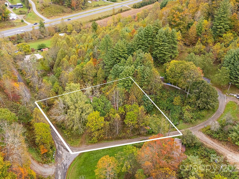 1st image of 211 Evergreen Rd