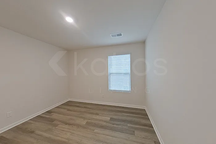 113 Inez Ave — Photo 20