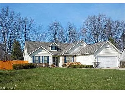 5301 Apple Creek Dr photo 1