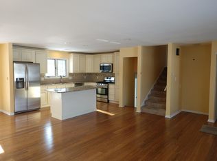 1050 Margate Dr, Akron, OH
