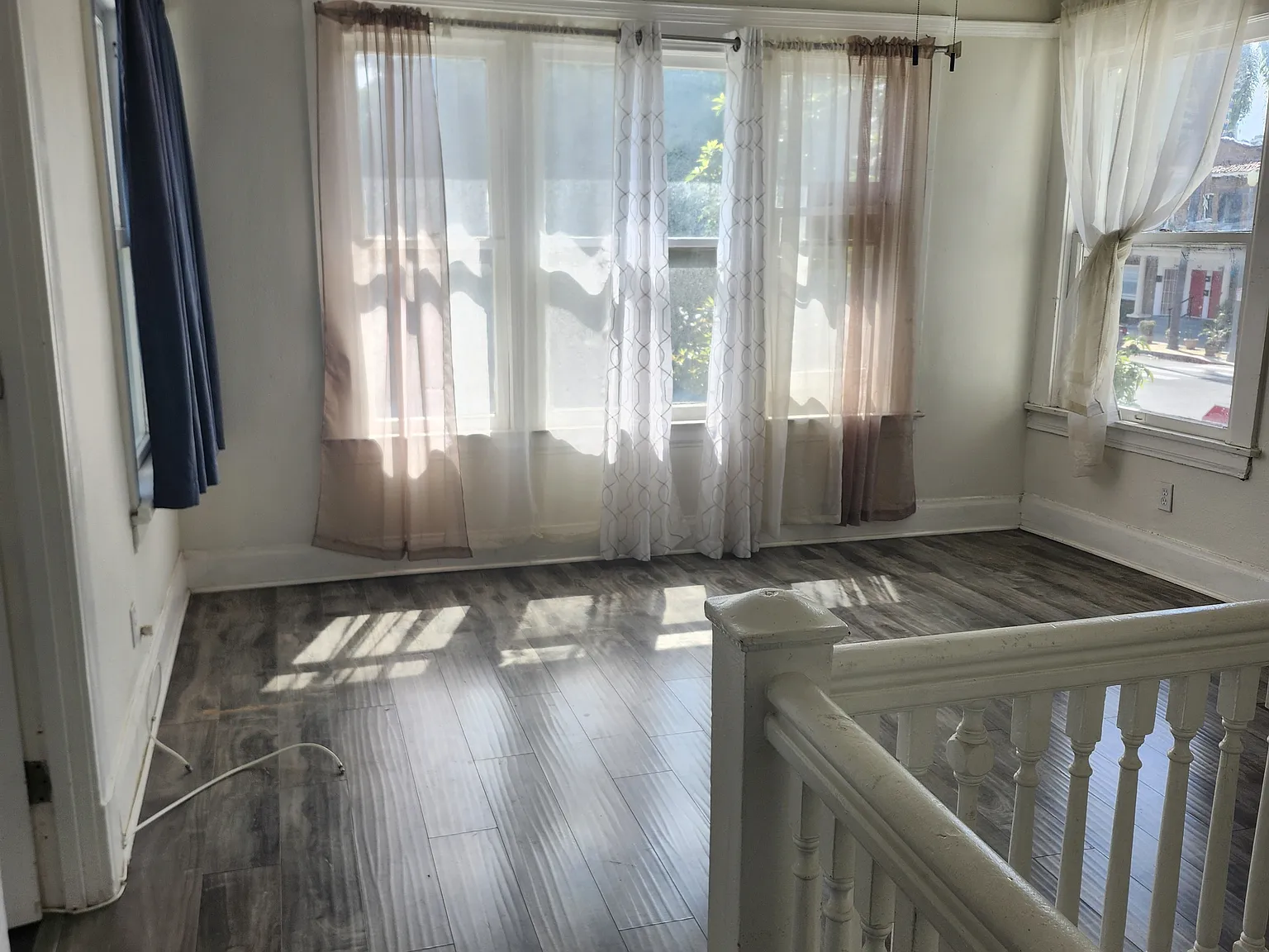 2 bed, 850 sqft, $2,200 — Photo 2