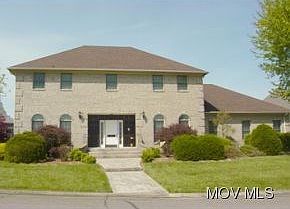 1st image of 225 Plantation Dr