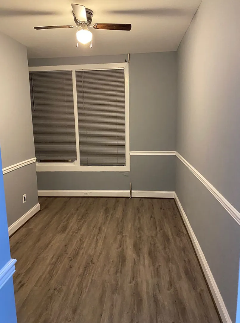 529 S Longwood St $550 Private Room (Shared Bath) — Photo 2