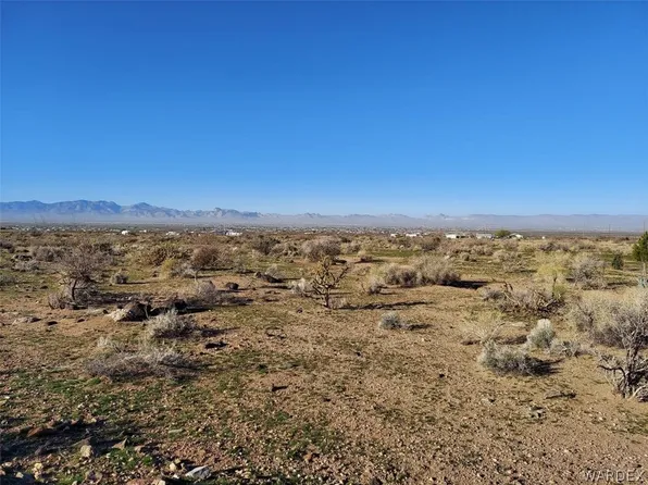 4-N2 N Bibo Rd, Golden Valley, AZ 86413
