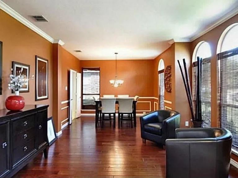 11915 Rocky Point Dr — Photo 3