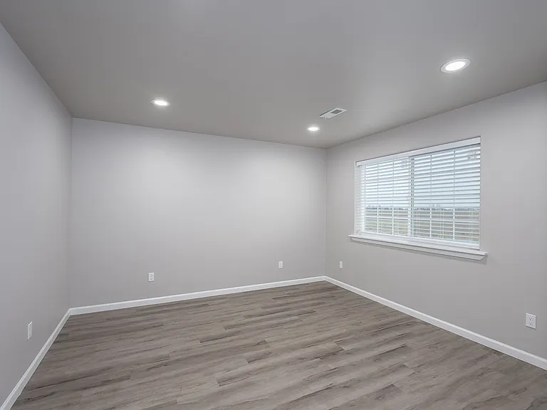 9646 Goodrich Rd SE #A-B — Photo 14