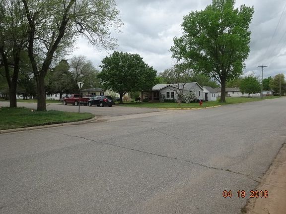 2nd image of 220 W Saint Louis St