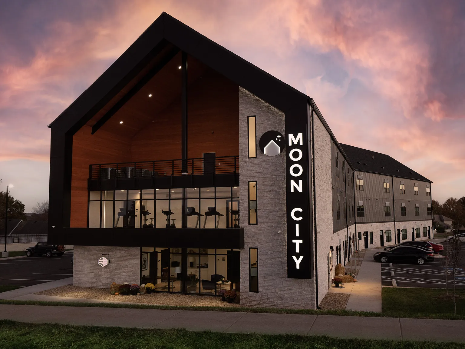Moon City Lofts — Photo 1