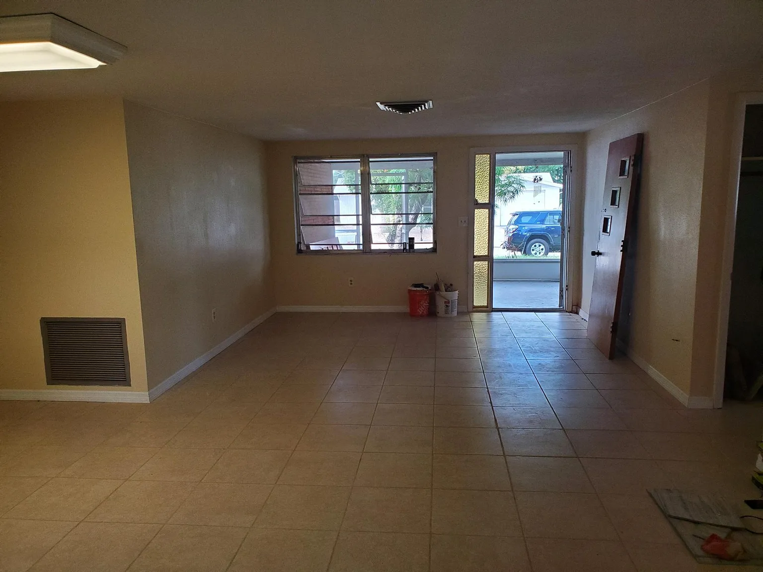 2 bed, 1.5 bath, 1100 sqft, $1,525 — Photo 3