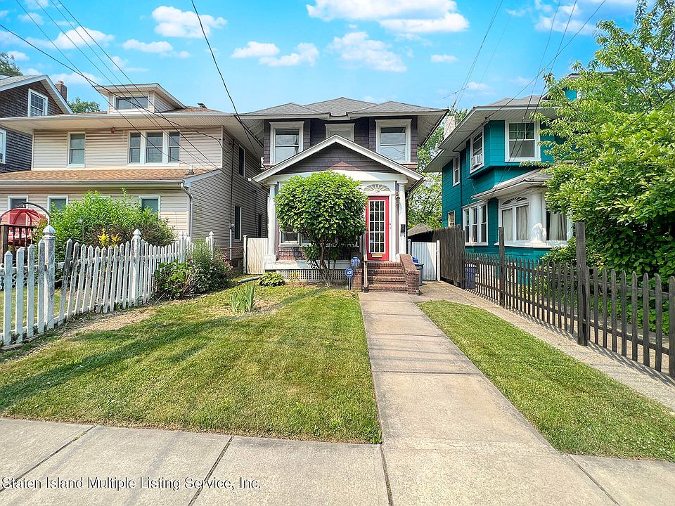 1st image of 134 Pelton Ave