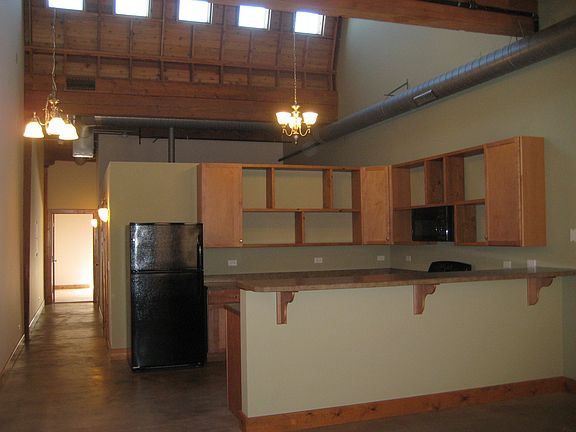 2nd image of 246 Church Ct