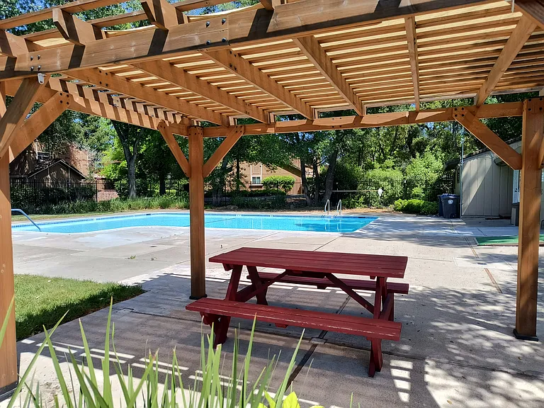 6805 Castillo Ct — Photo 40