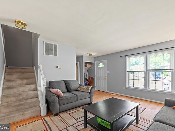 4th image of 4439 Starling Ct
