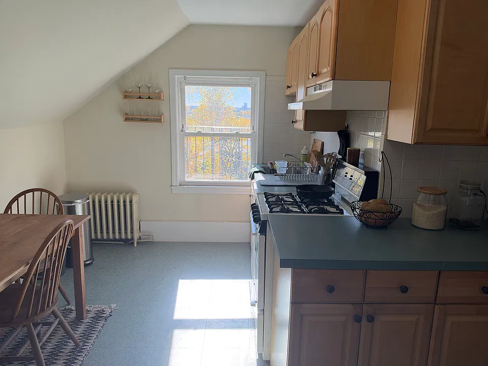 10 Summit Ave #6