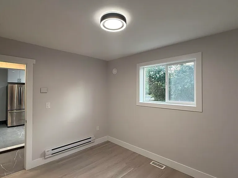 20700 51b Ave — Photo 3