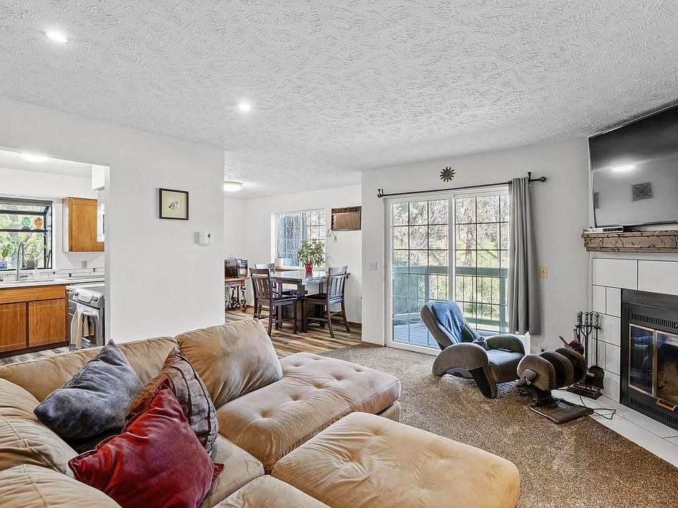 1st image of 113 S Neyland Ave
