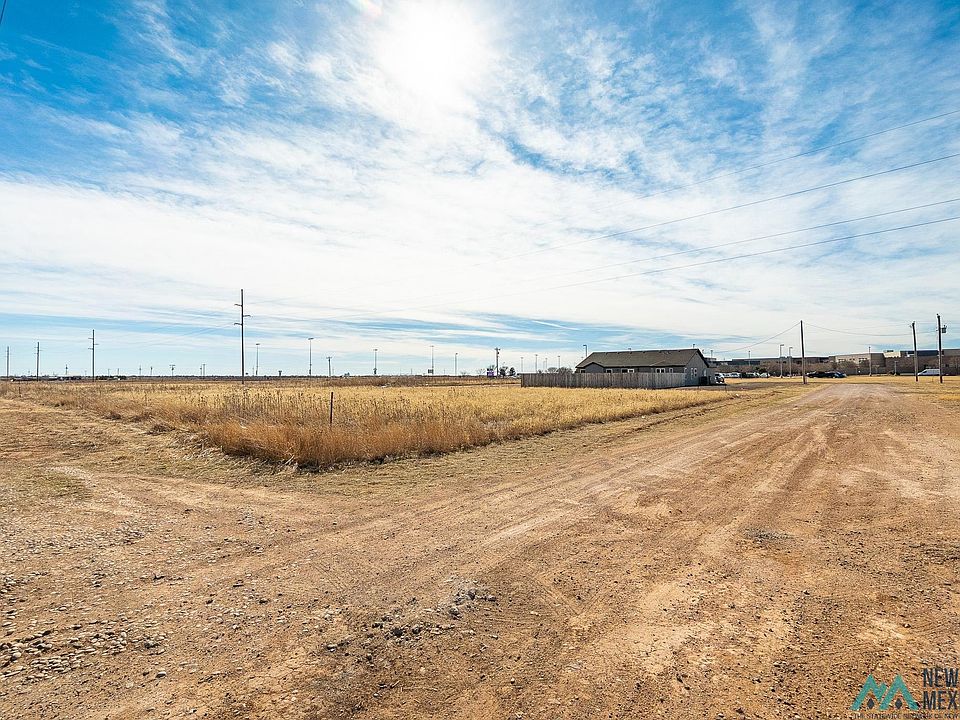 2nd image of 701 Gunstock Rd