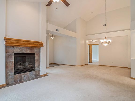 5th image of 81 Deerwood Ct