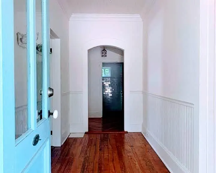 319 S Spring St — Photo 3