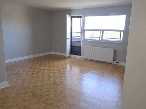 1305 Wilson Ave, Toronto, ON