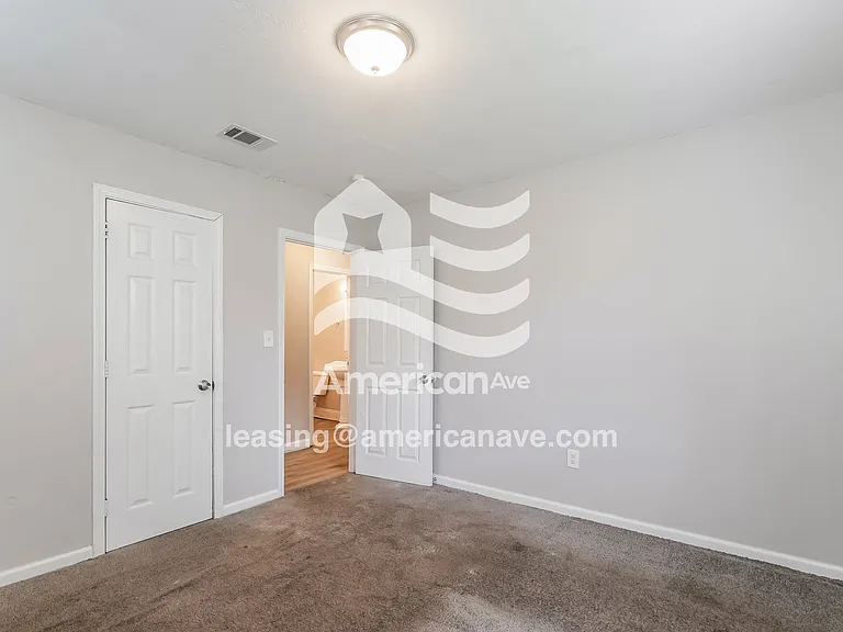 474885_010_main_bedroom_9.jpg