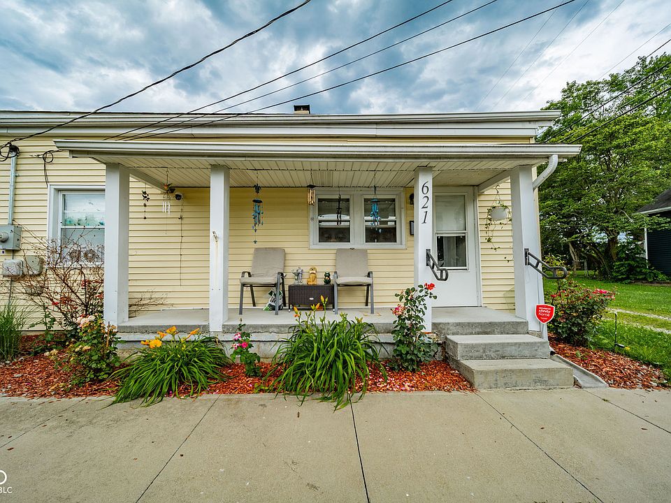 1st image of 621 W Central Ave