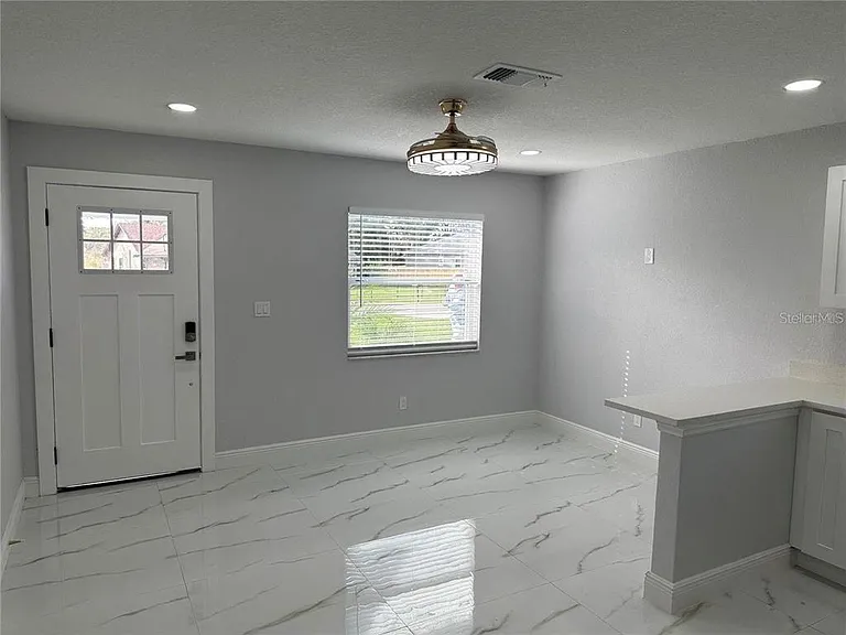 7813 Lakeshore Dr #A — Photo 4