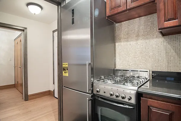 Rented by WAM Partners - William Moses Co. | media 9