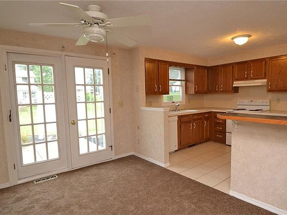 5th image of 7265 Seymour St NW