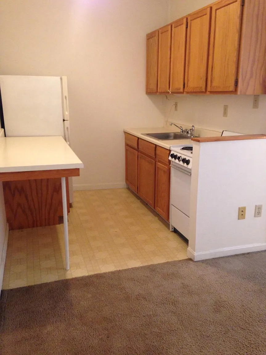 3574 Marion Ave APT 8 photo 1