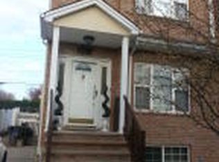 81 Santa Monica Ln, Staten Island, NY 10309