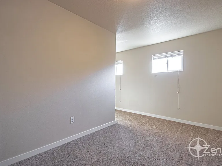 188 N 41st Pl — Photo 25