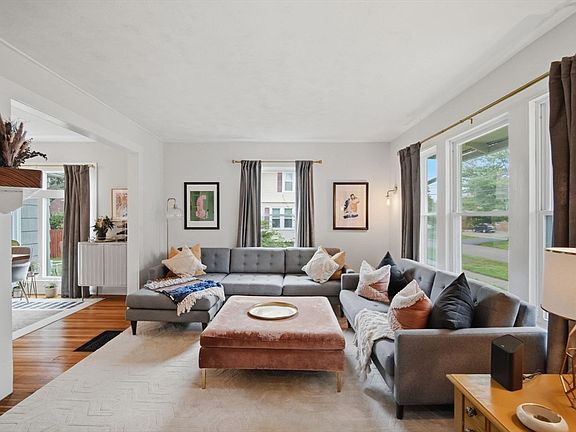 3rd image of 75 Hopkins Pl
