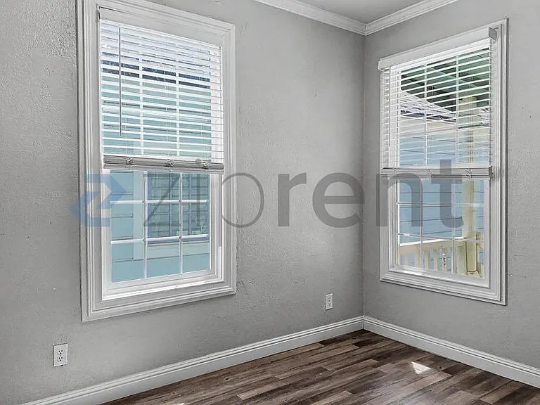 517 13th St #B — Photo 10